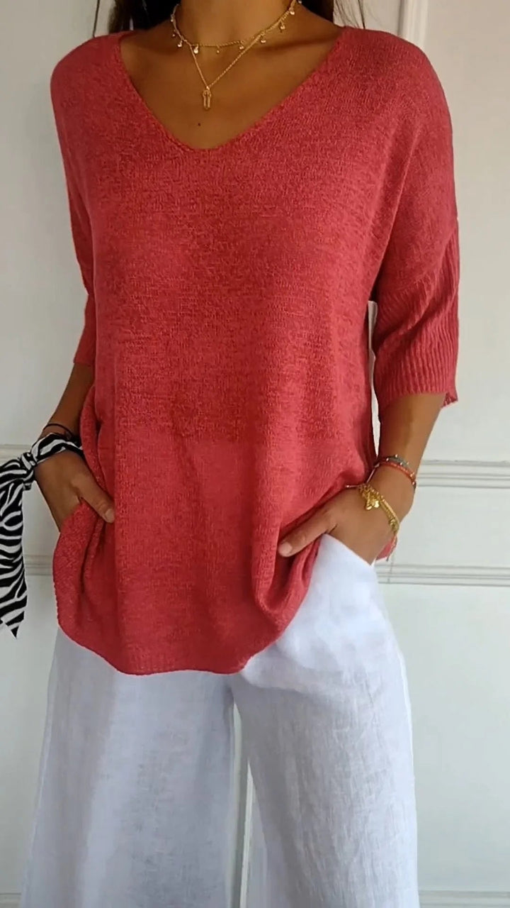 Mia | Timeless V-Neck Top