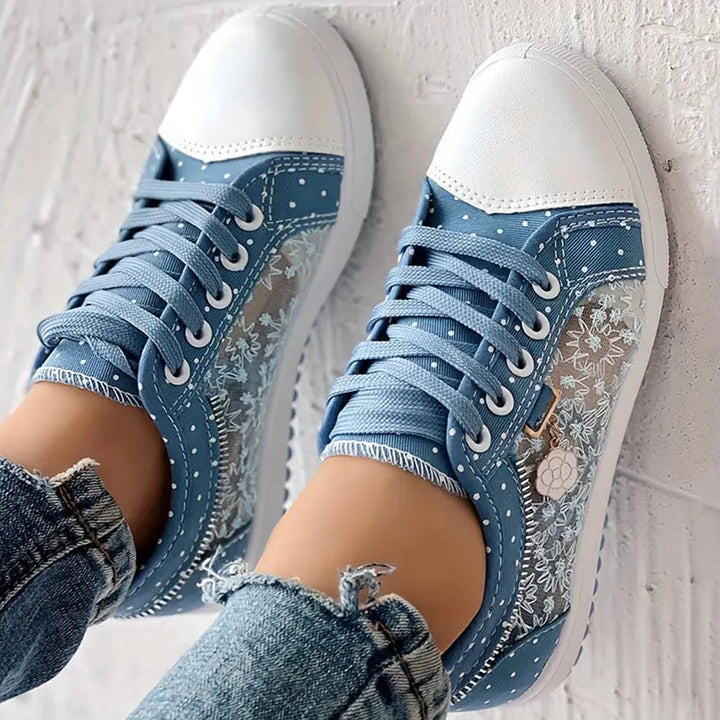 Lynn | Stylish Lace-Up Sneakers