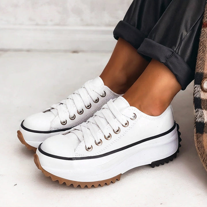 Loes | Pain Relieving Sneakers