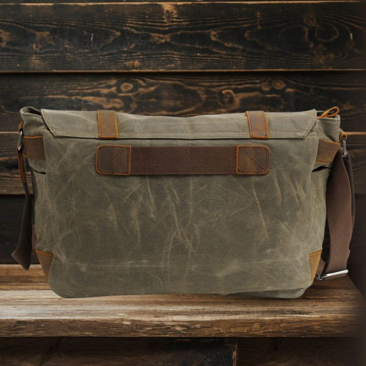 Nolan | Canvas Messenger Bag