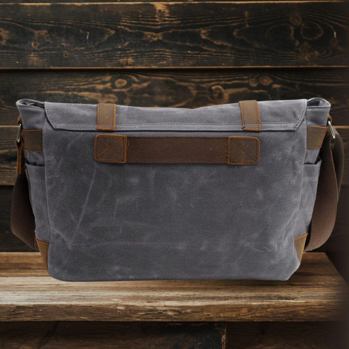 Nolan | Canvas Messenger Bag