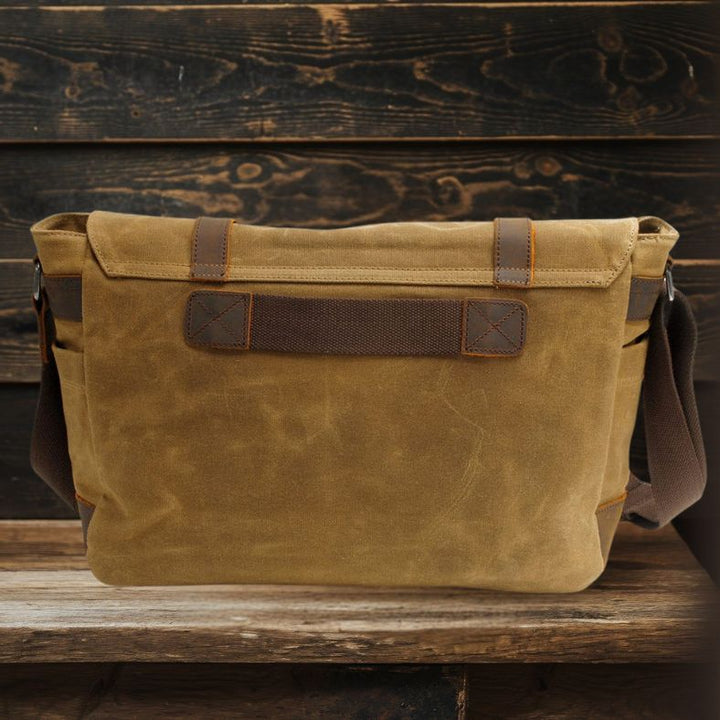 Nolan | Canvas Messenger Bag
