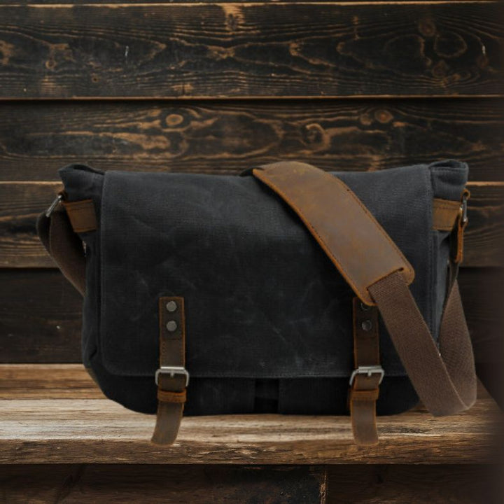 Nolan | Canvas Messenger Bag