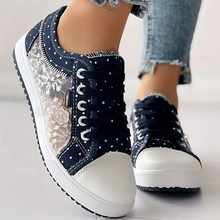 Lynn | Stylish Lace-Up Sneakers