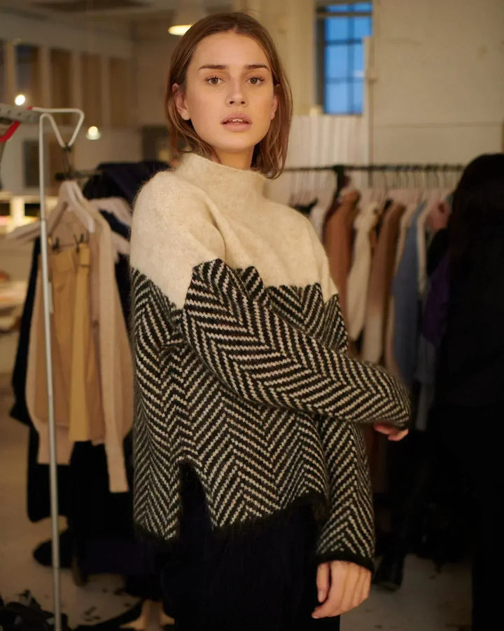 Mia | Turtleneck Sweater