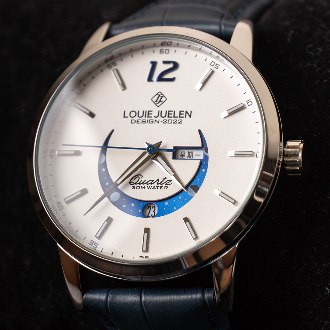 Elegant Lunar Phase Timepiece