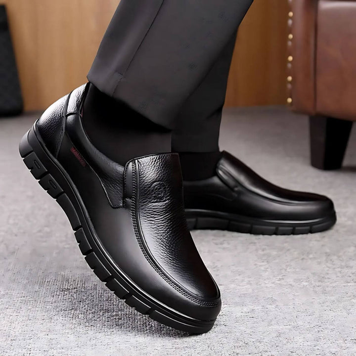 James | Smart Slip-On