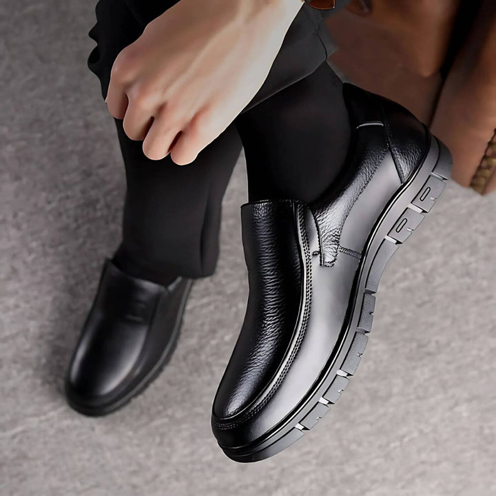James | Smart Slip-On