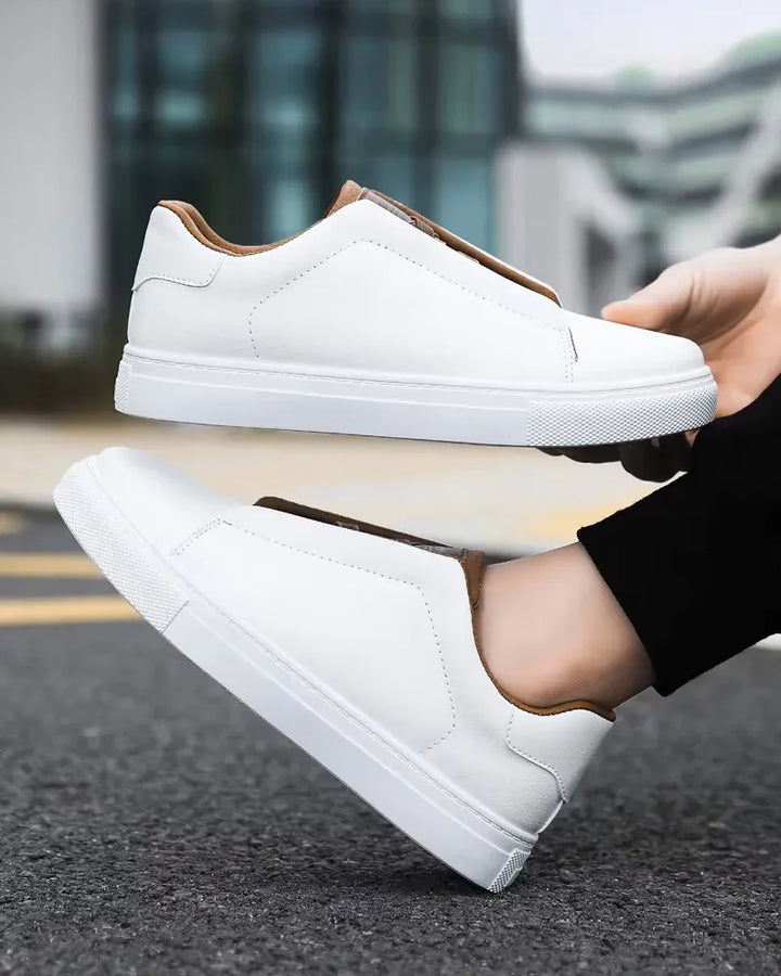 Leif | Timeless Vegan Leather Sneakers