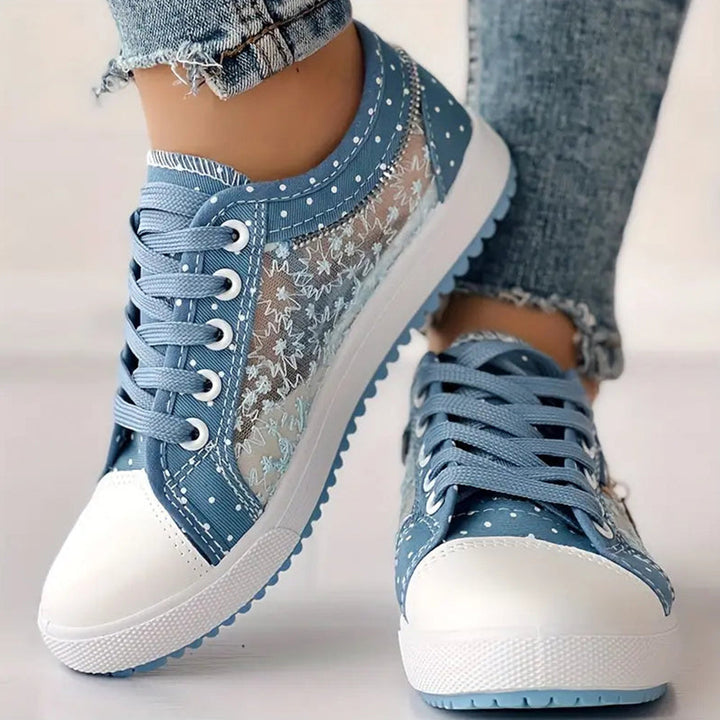 Lynn | Stylish Lace-Up Sneakers