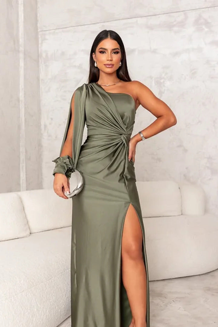 Alister | Chic Slit Maxi Gown