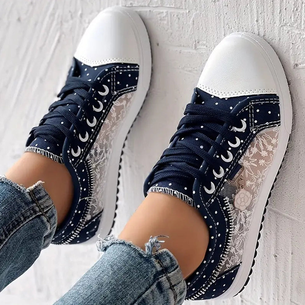 Lynn | Stylish Lace-Up Sneakers