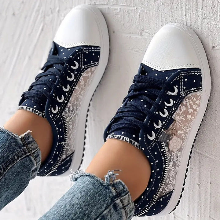 Lynn | Stylish Lace-Up Sneakers
