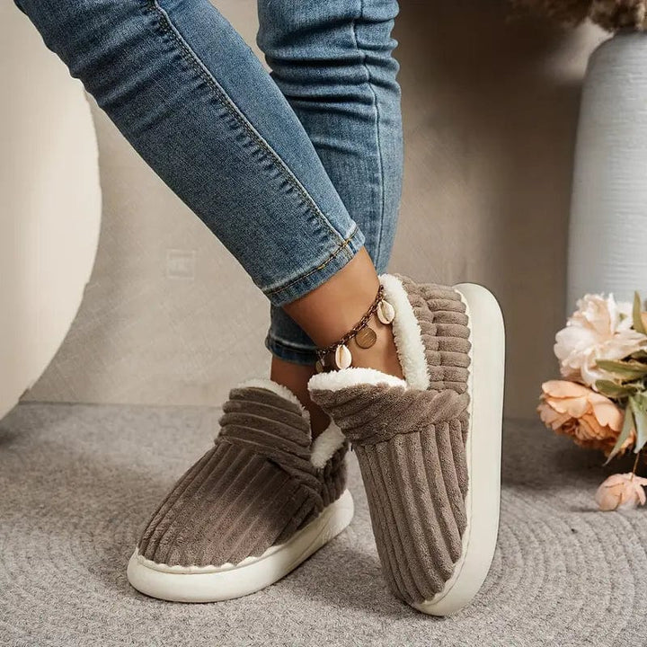 Lola | Comfortable Unisex Slippers