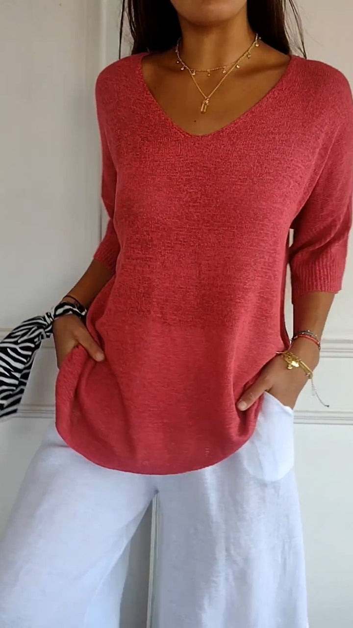 Mia | Timeless V-Neck Top